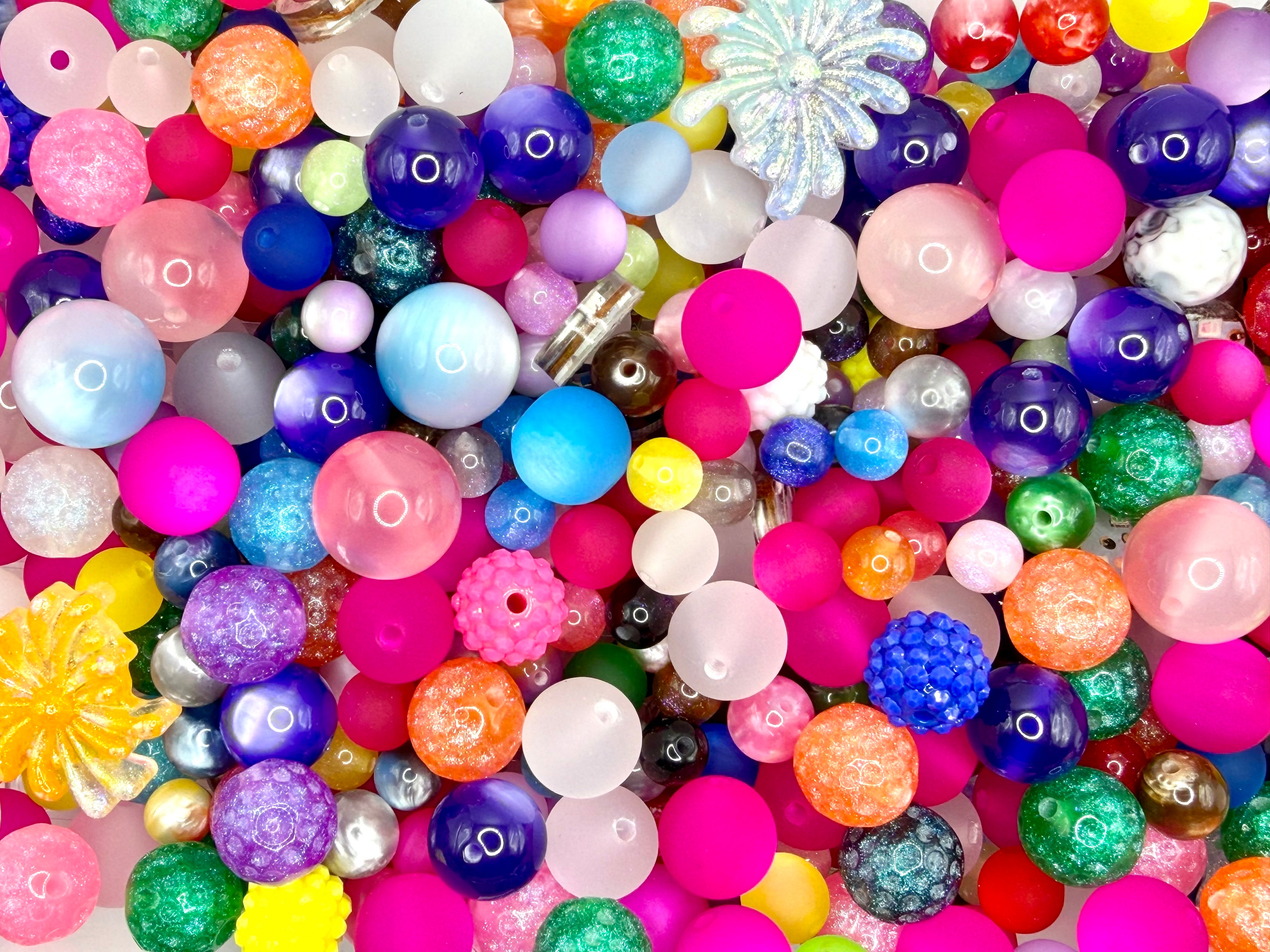 Resin & Acrylic Beads and Charms Mixes for DIY Pens Keychains & Phone Chains